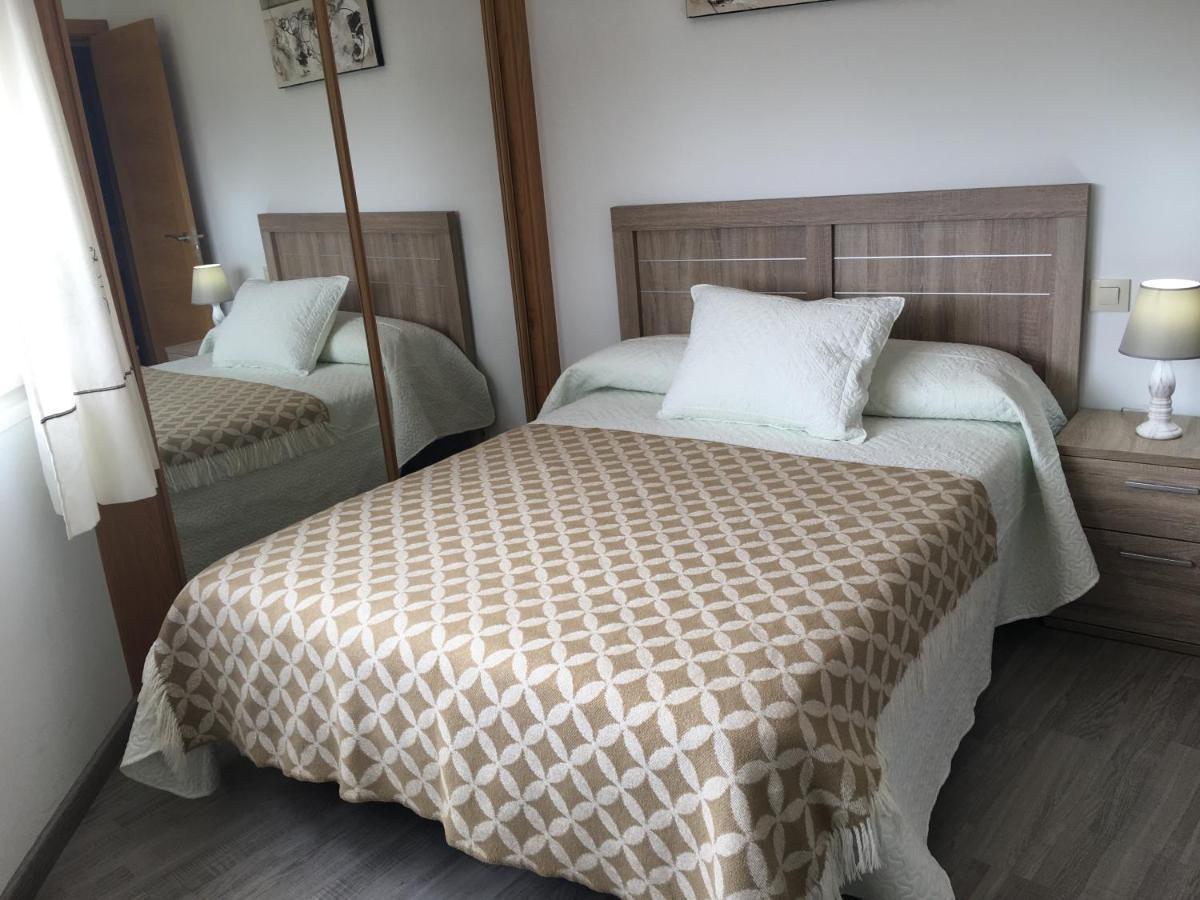 Apartamentos Playa De La Concha Porto de Espasante Luaran gambar