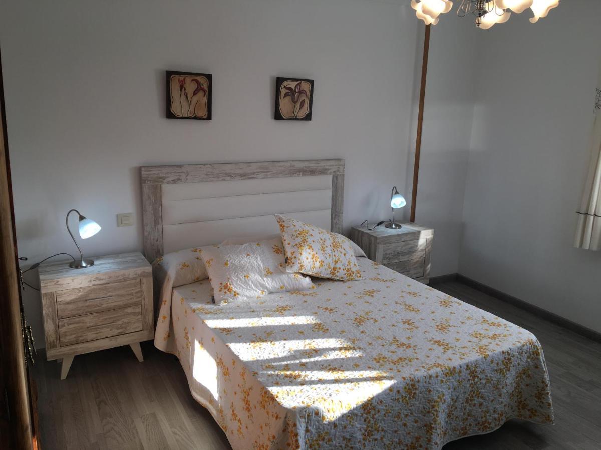 Apartamentos Playa De La Concha Porto de Espasante Luaran gambar
