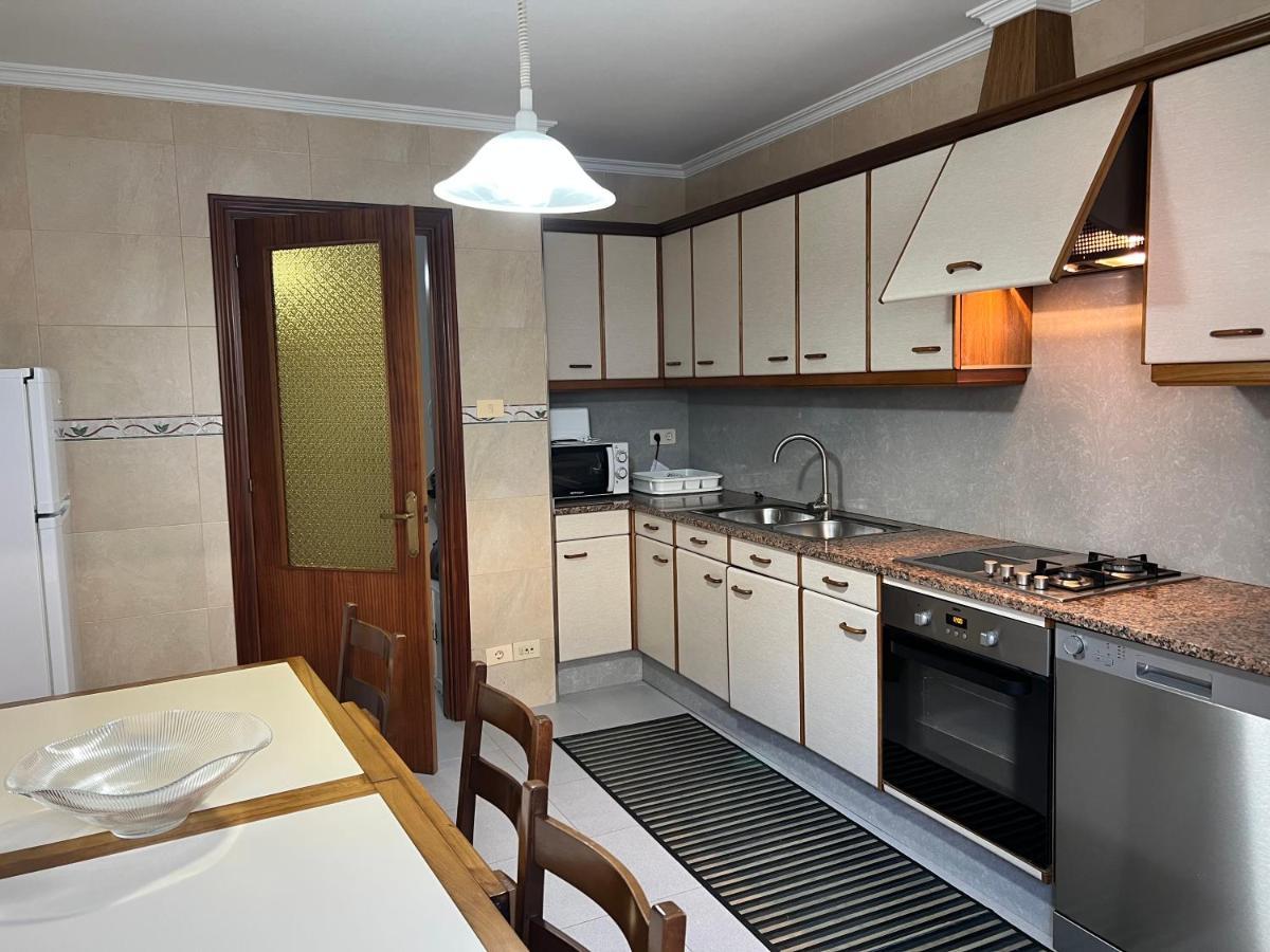 Apartamentos Playa De La Concha Porto de Espasante Luaran gambar