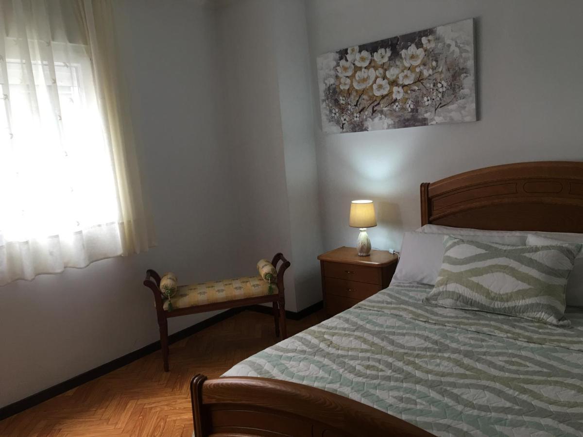 Apartamentos Playa De La Concha Porto de Espasante Luaran gambar