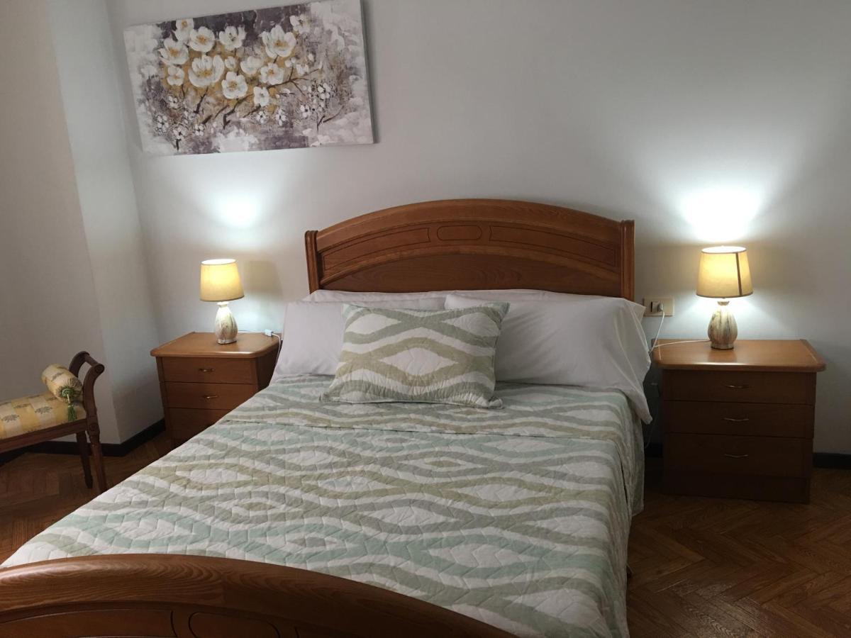 Apartamentos Playa De La Concha Porto de Espasante Luaran gambar